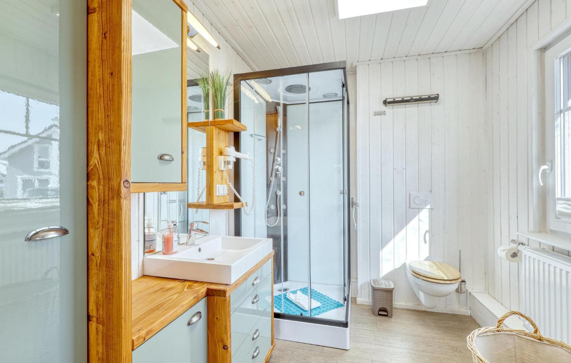 2 Bedroom Beautiful Home In Zerpenschleuse Exterior foto