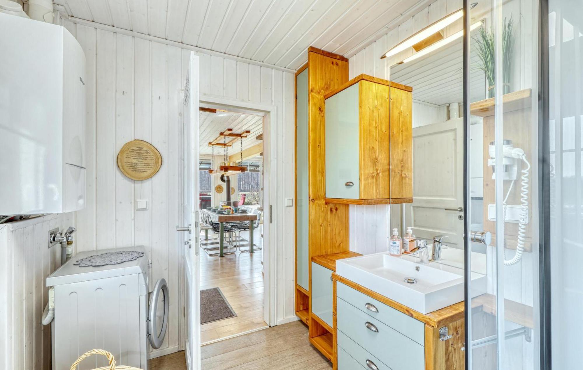 2 Bedroom Beautiful Home In Zerpenschleuse Exterior foto